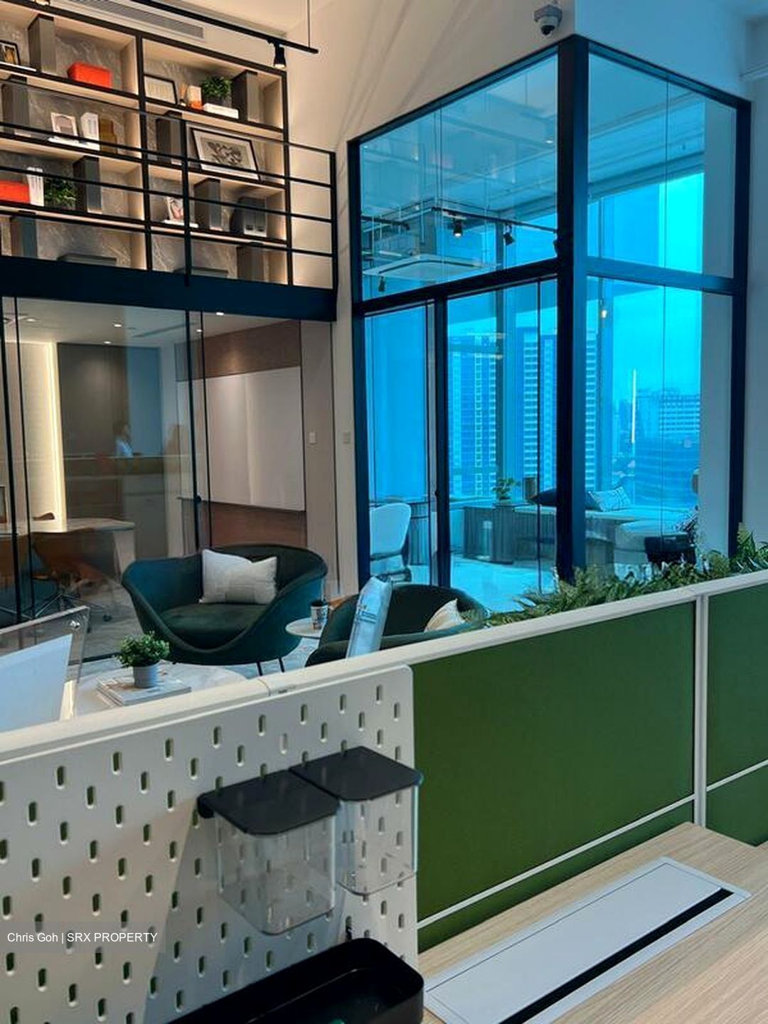 Arc 380 (D8), Office #495526741